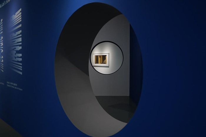 透过圆窗，看见未来：在尹山湖美术馆，行走于徐累的“时间三体”