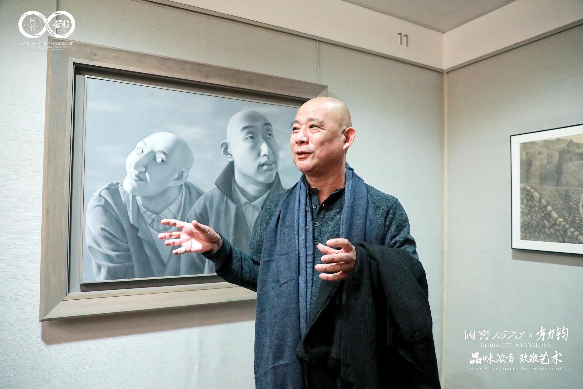 方力钧个展“面孔与陶瓷”在牛津大学阿什莫林博物馆启幕