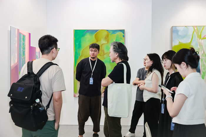 十年了，深圳的艺术生态发展到了什么地步？