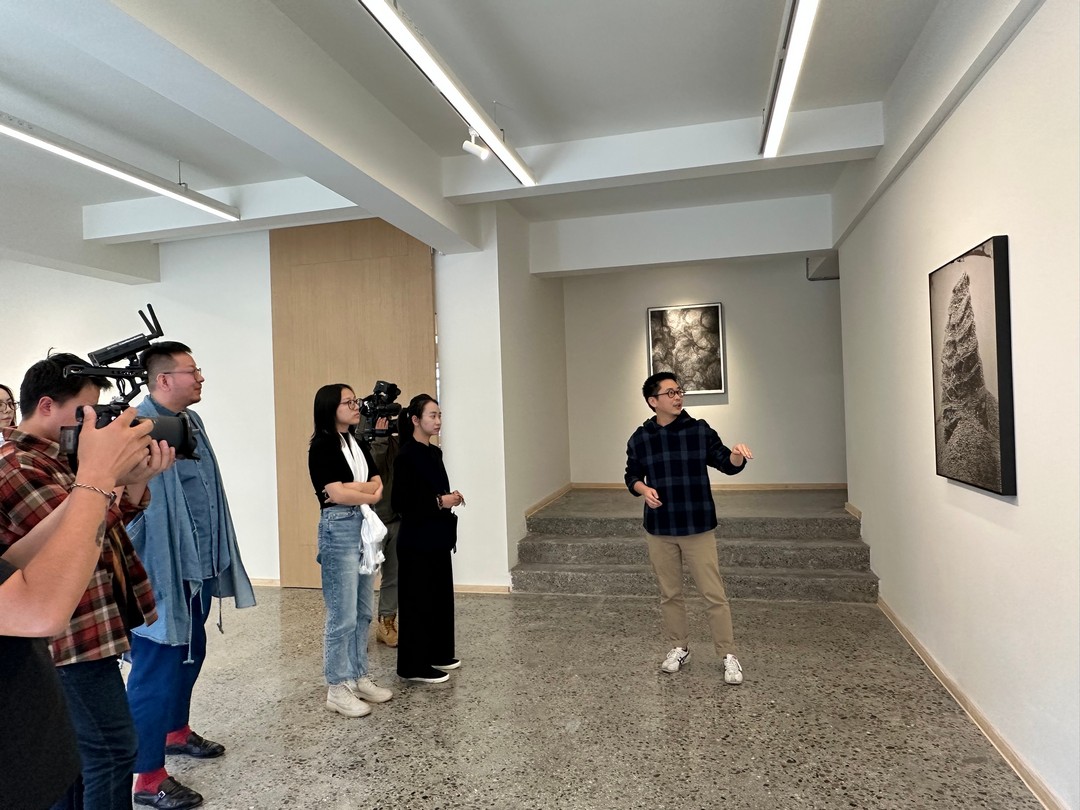 物即是物——唐纯洁个人摄影作品展在拉萨德闅艺术空间开幕