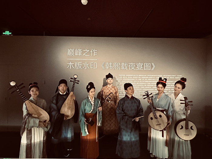 木版水印非遗体验周启动 非遗技艺在国家大剧院再现光彩